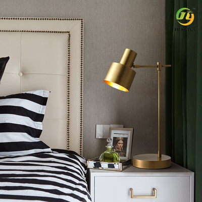 Đèn bàn đầu giường bằng đồng Trang trí sáng tạo tối giản Bắc Âu